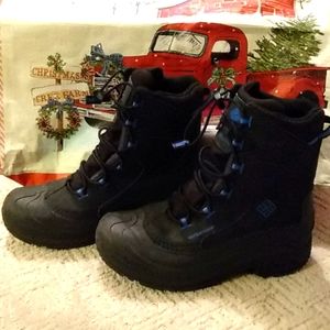 Columbia 200 gram Omni heat boys boots